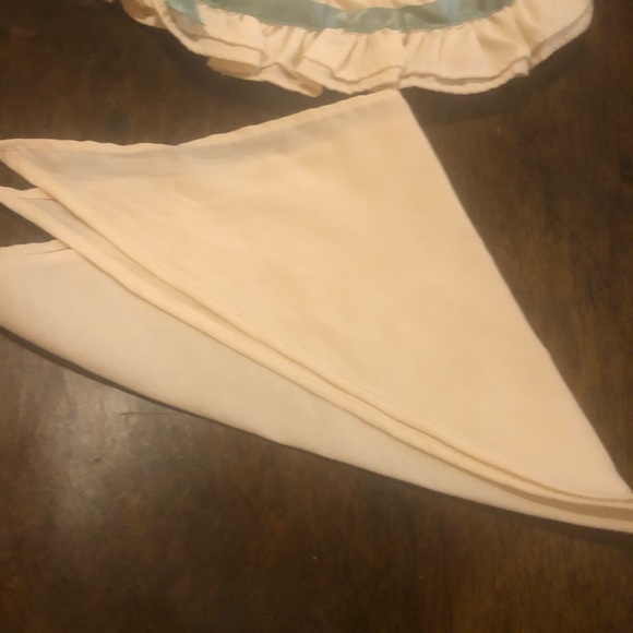 Felicity work out outfit - Picture 6 of 6